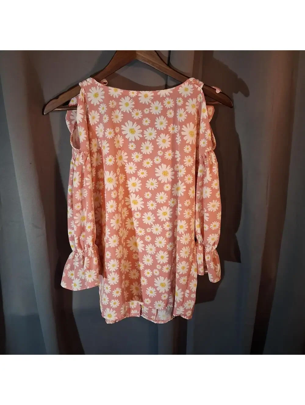Pink Daisy Print Cold Shoulder Blouse with Tie Straps - Picture 2 of 5